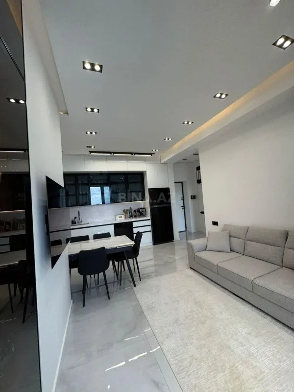 Kirayə verilir 2 otaqlı mənzil 52 m²