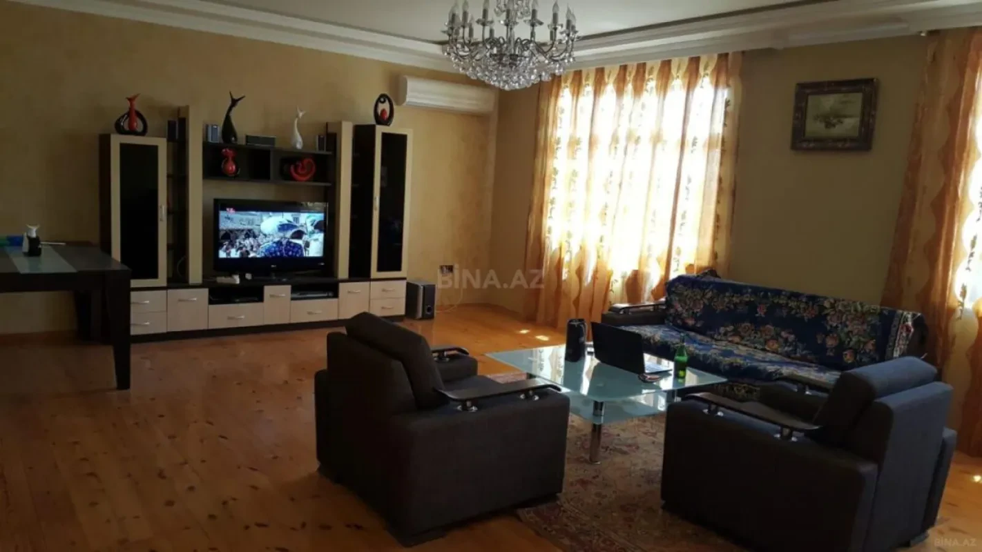 Kirayə verilir 4 otaqlı həyət evi 230 m²