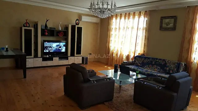 Kirayə verilir 4 otaqlı həyət evi 230 m²