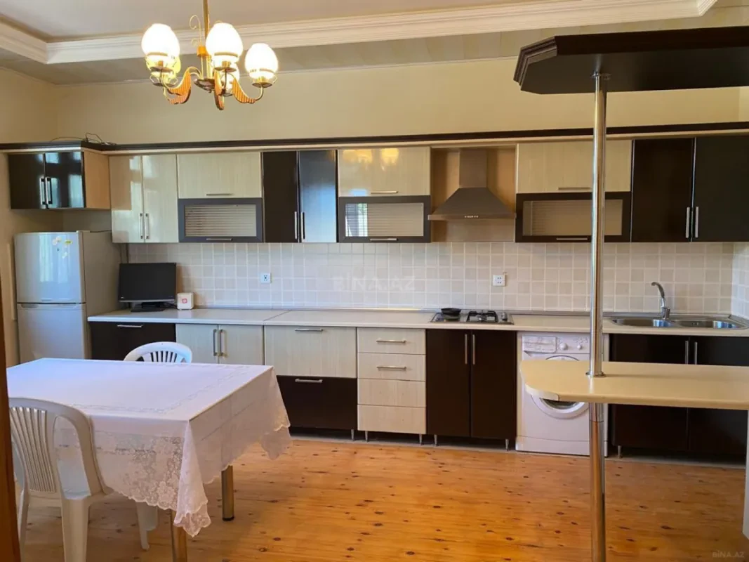Kirayə verilir 4 otaqlı həyət evi 230 m²