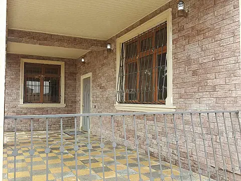 Kirayə verilir 4 otaqlı həyət evi 230 m²