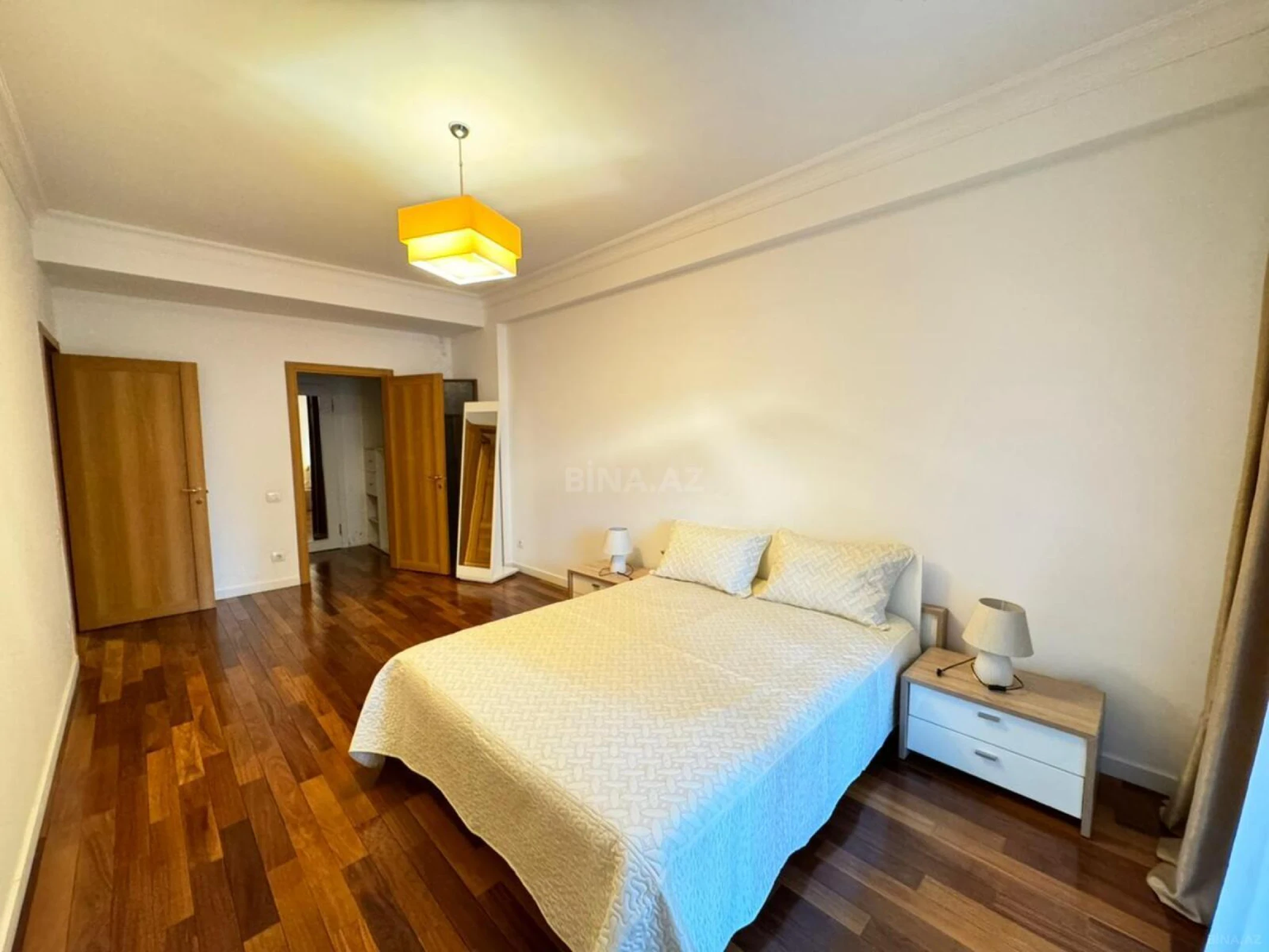 Kirayə verilir 3 otaqlı mənzil 125 m²