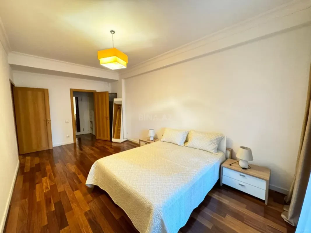 Kirayə verilir 3 otaqlı mənzil 125 m²