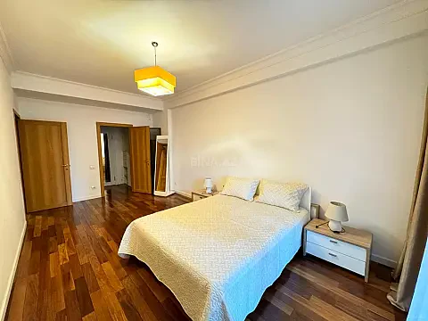 Kirayə verilir 3 otaqlı mənzil 125 m²
