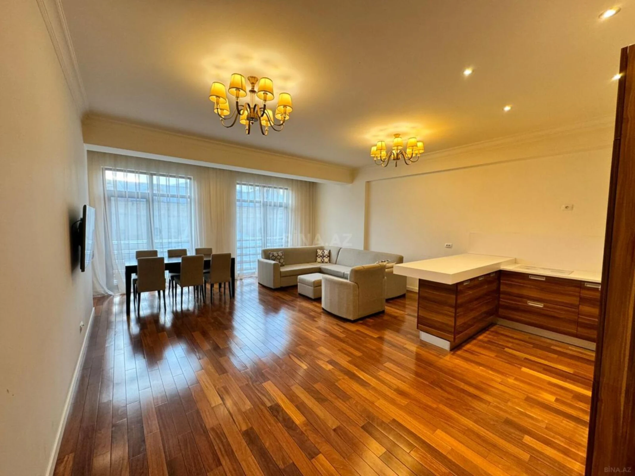 Kirayə verilir 3 otaqlı mənzil 125 m²