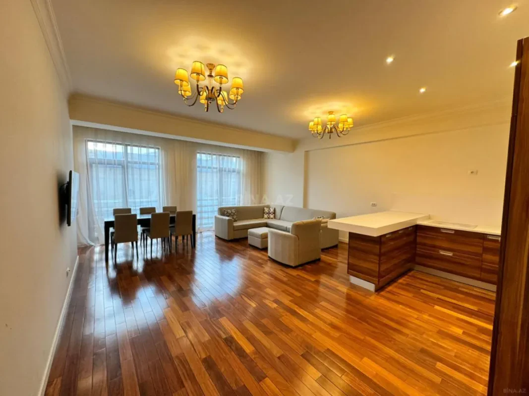 Kirayə verilir 3 otaqlı mənzil 125 m²