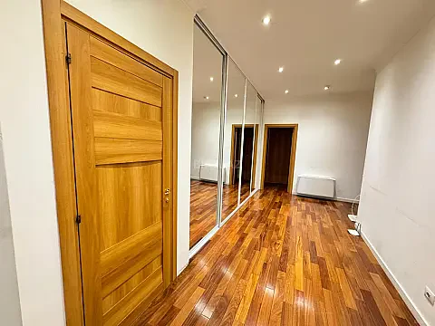 Kirayə verilir 3 otaqlı mənzil 125 m²