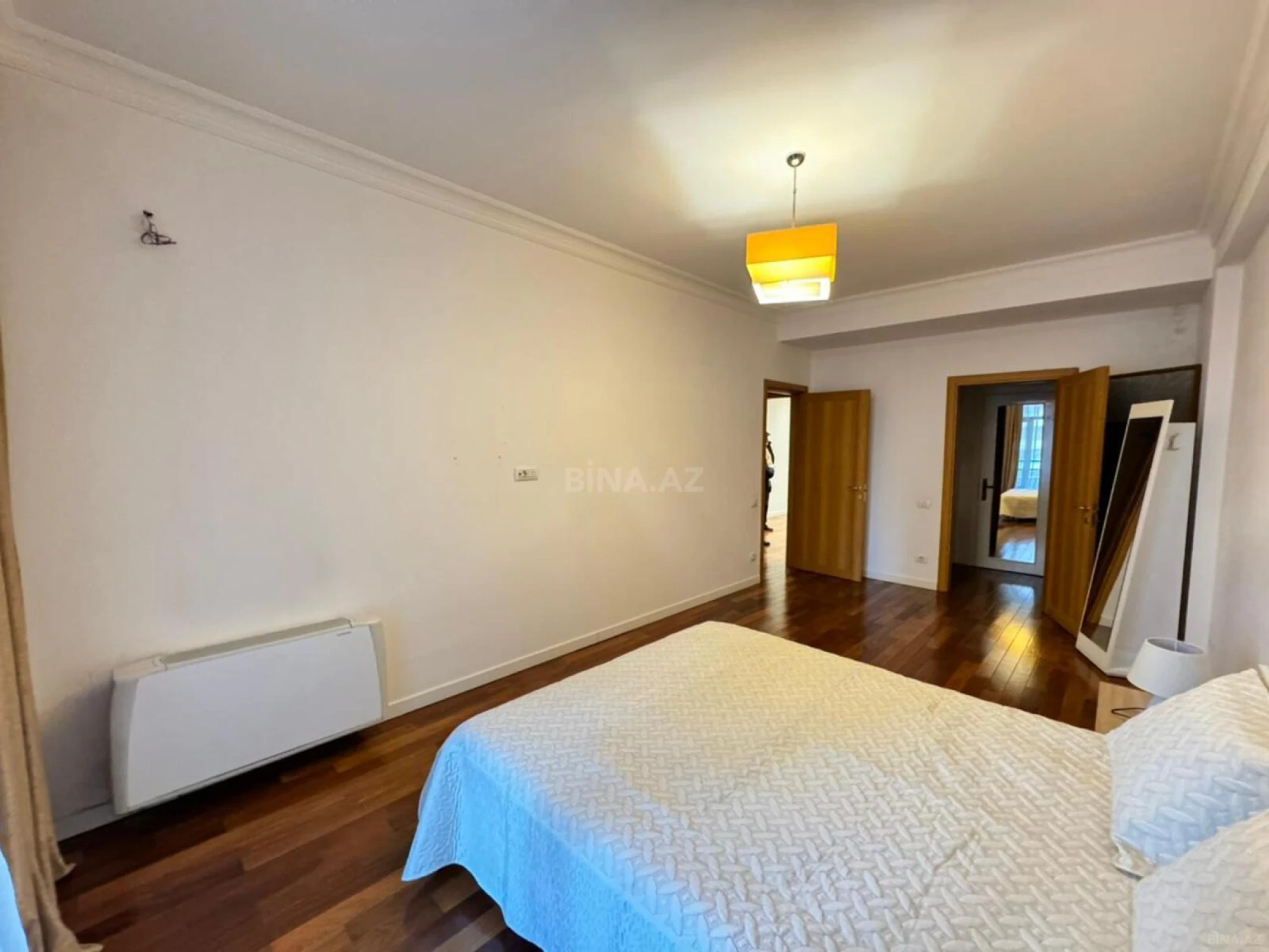 Kirayə verilir 3 otaqlı mənzil 125 m²