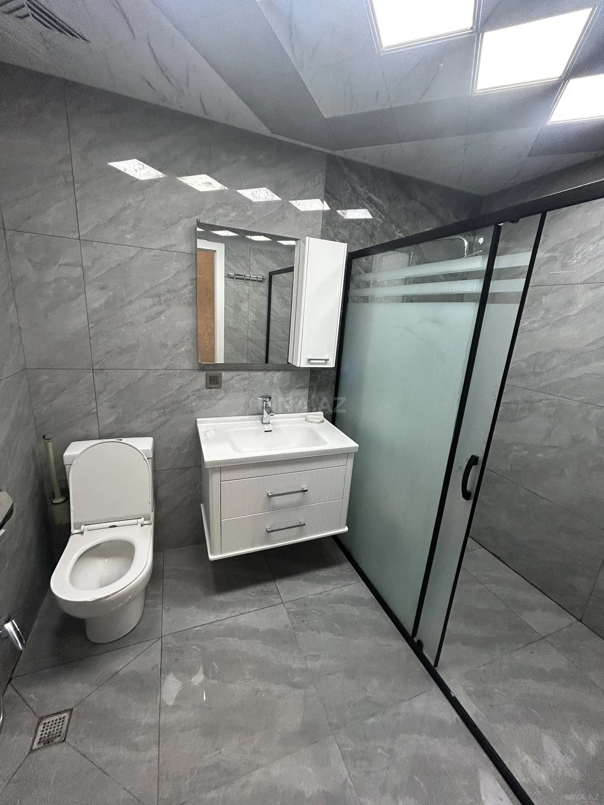 Satılır 3 otaqlı mənzil 80 m²