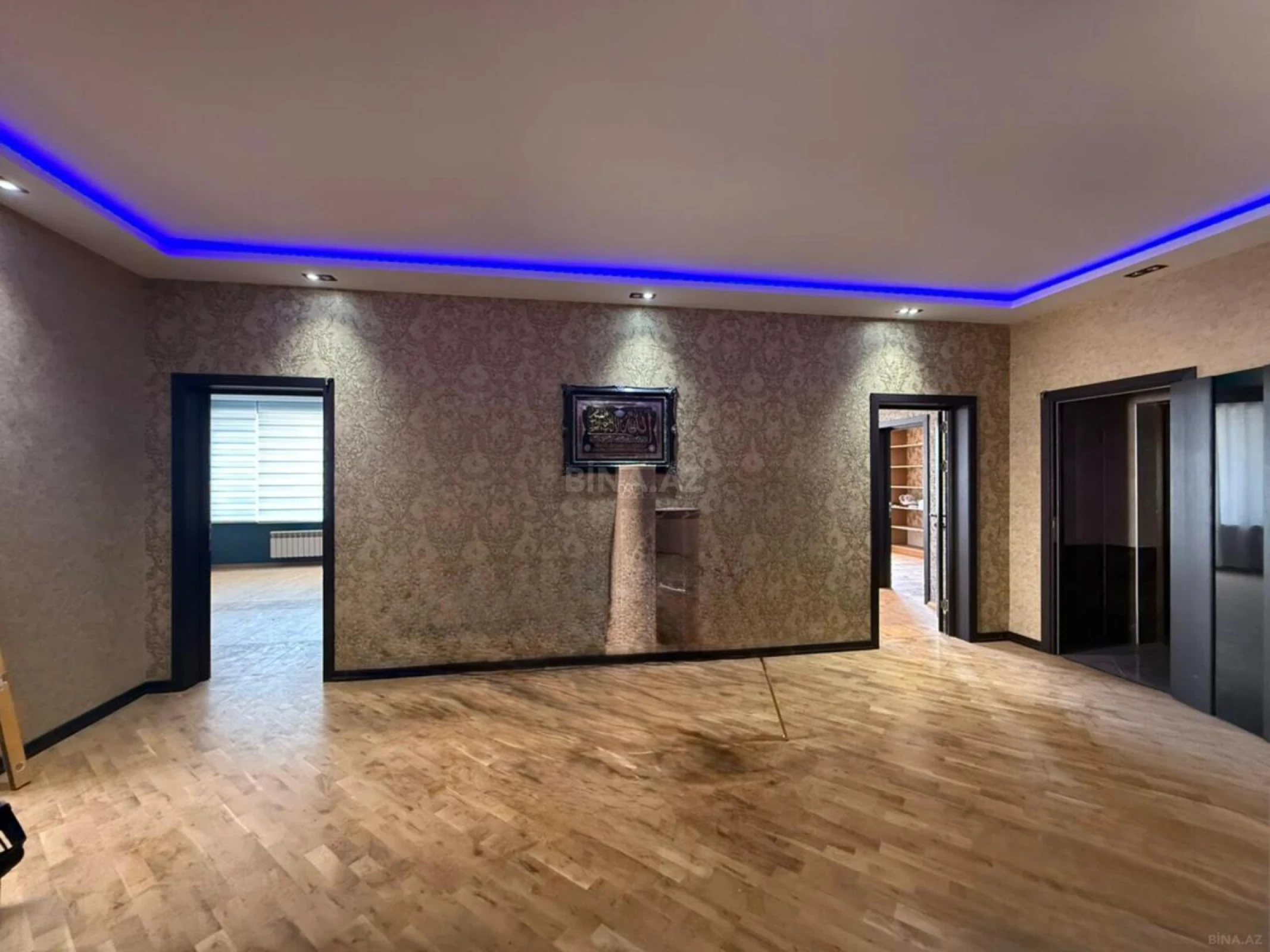 Satılır 5 otaqlı həyət evi 200 m²