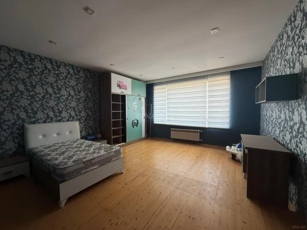 Satılır 5 otaqlı həyət evi 200 m²