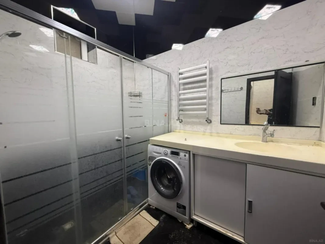 Satılır 5 otaqlı həyət evi 200 m²