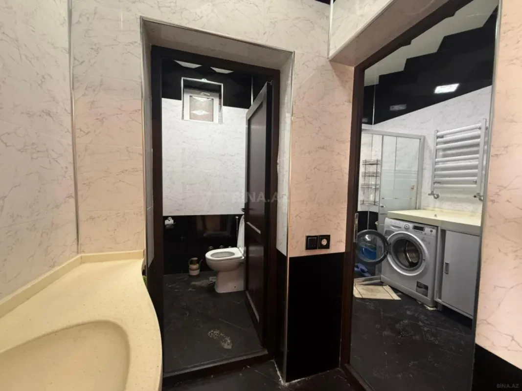 Satılır 5 otaqlı həyət evi 200 m²