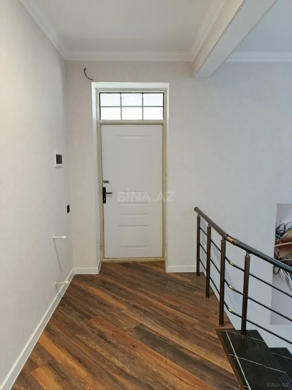 Satılır 6 otaqlı həyət evi 200 m²
