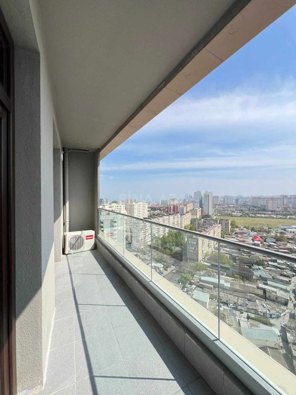 Kirayə verilir 2 otaqlı mənzil 70 m²