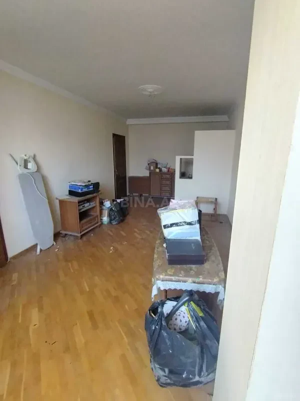 Satılır 3 otaqlı mənzil 60 m²