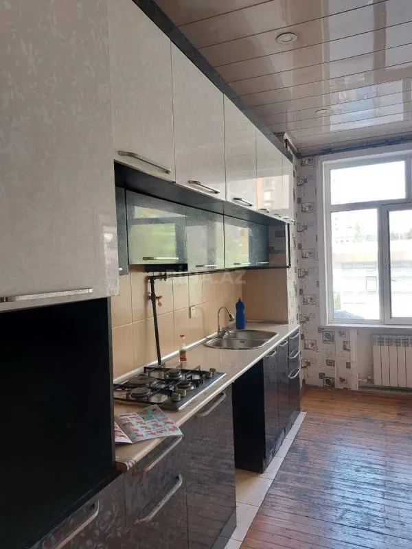 Satılır 2 otaqlı mənzil 90 m²