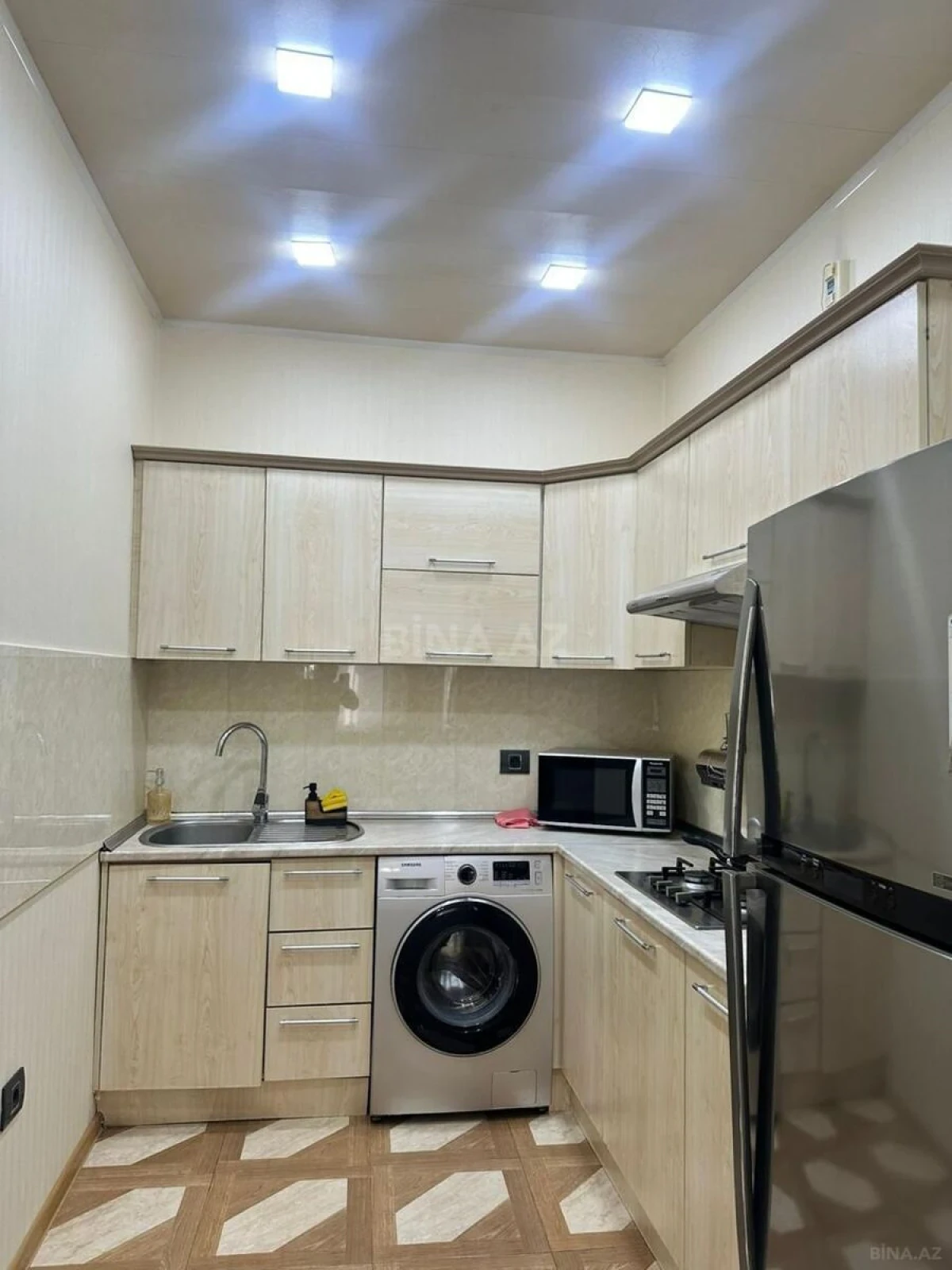 Satılır 2 otaqlı mənzil 60 m²