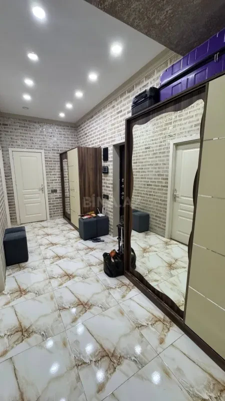 Satılır 2 otaqlı mənzil 85 m²