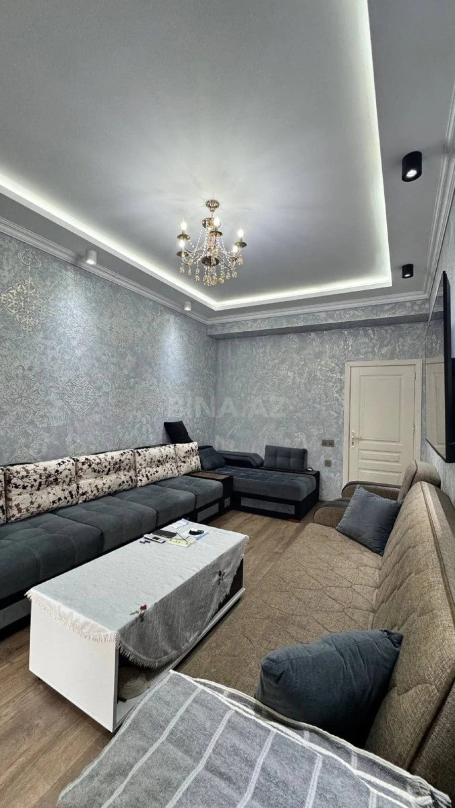Satılır 2 otaqlı mənzil 85 m²