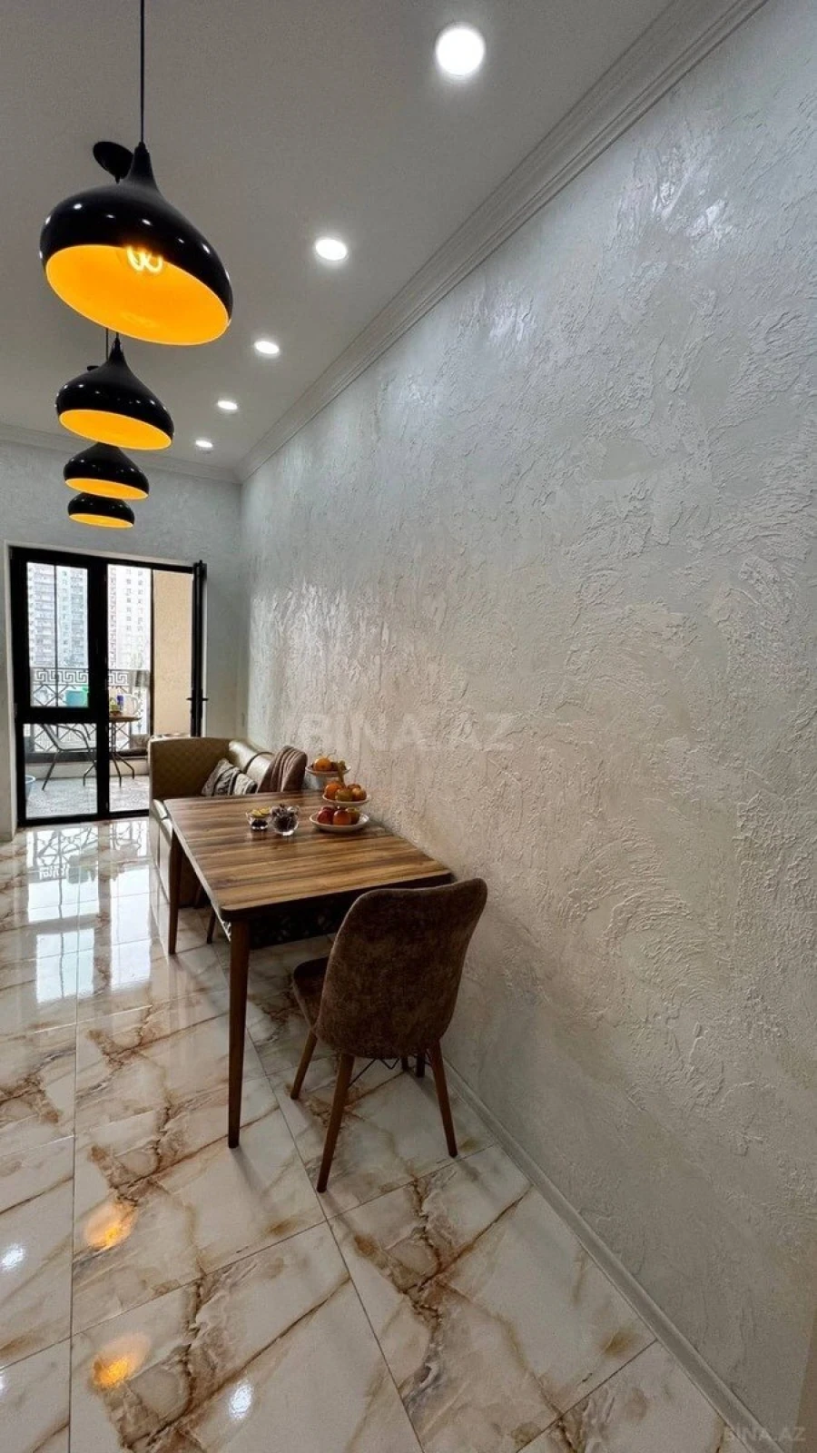 Satılır 2 otaqlı mənzil 85 m²