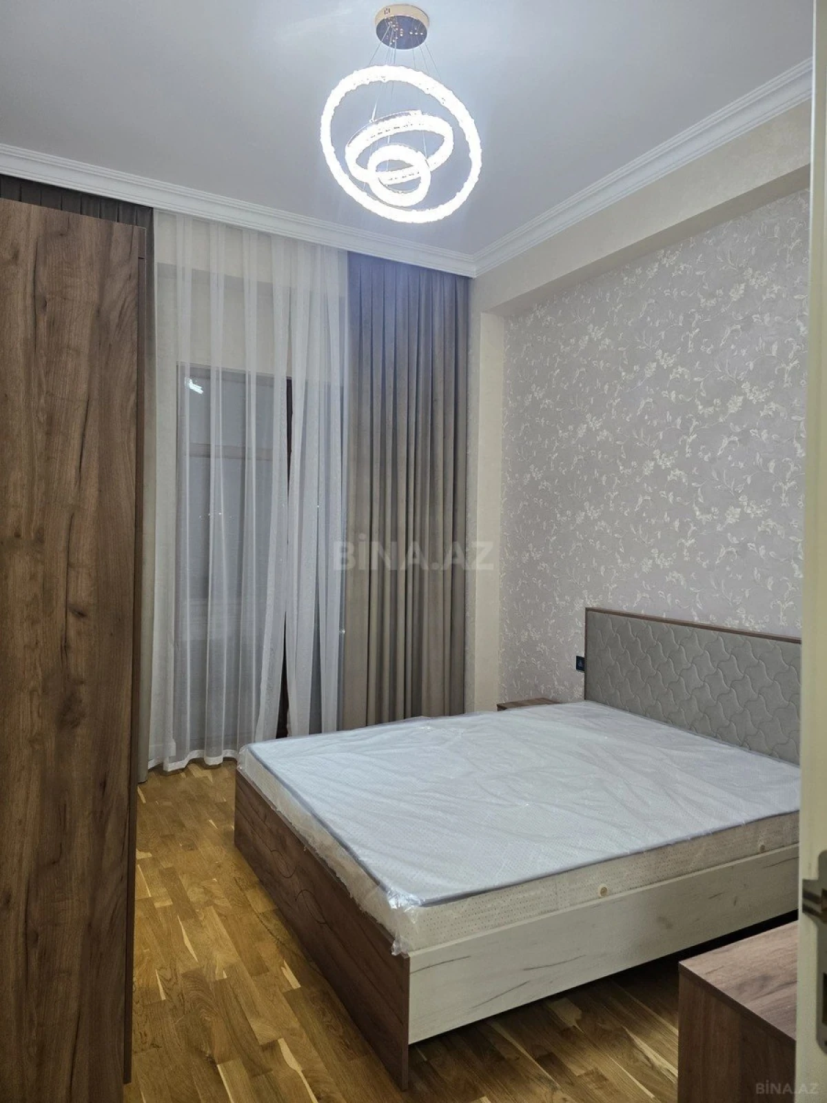 Kirayə verilir 2 otaqlı mənzil 55 m²