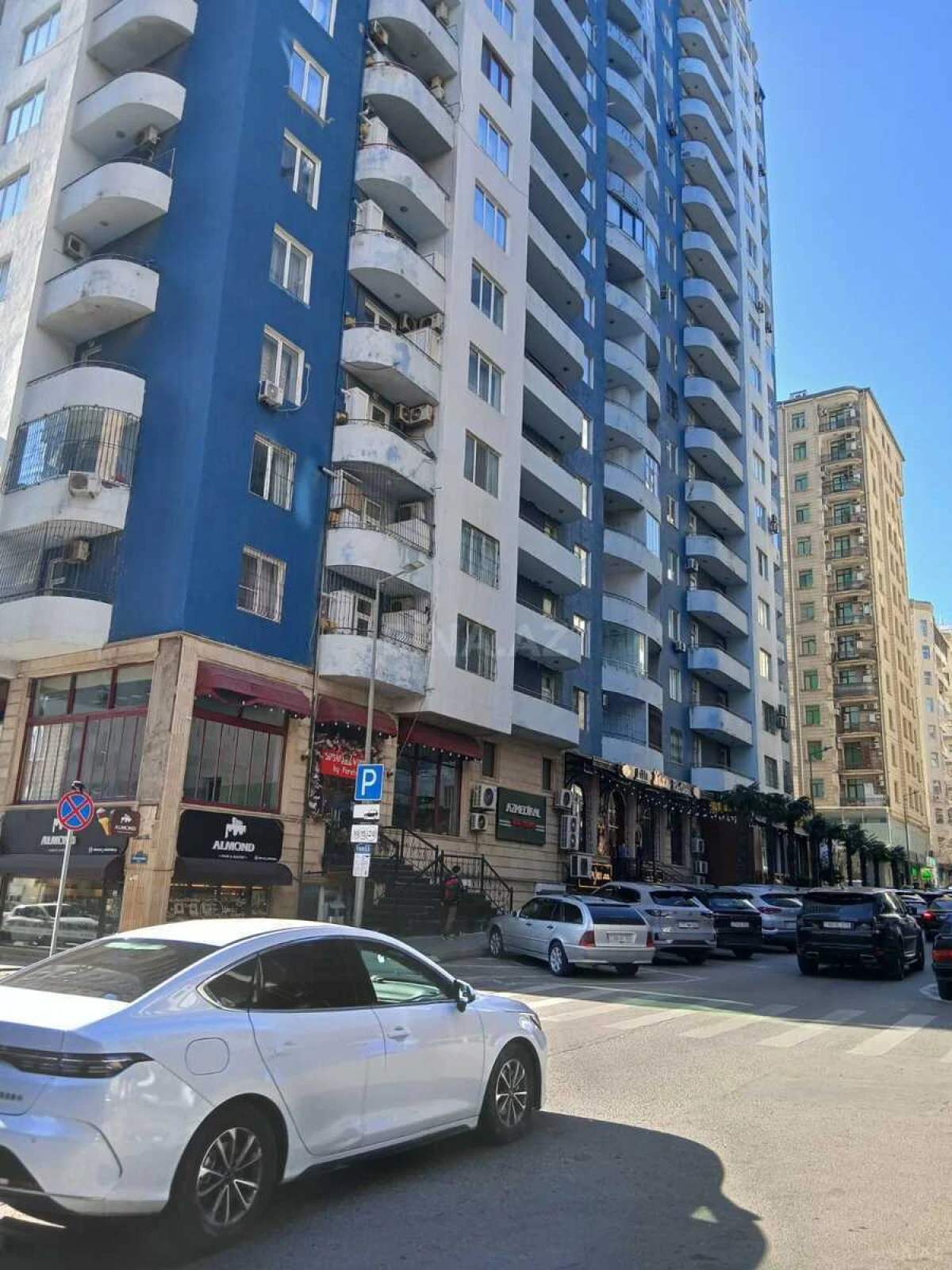 Kirayə verilir 3 otaqlı mənzil 140 m²