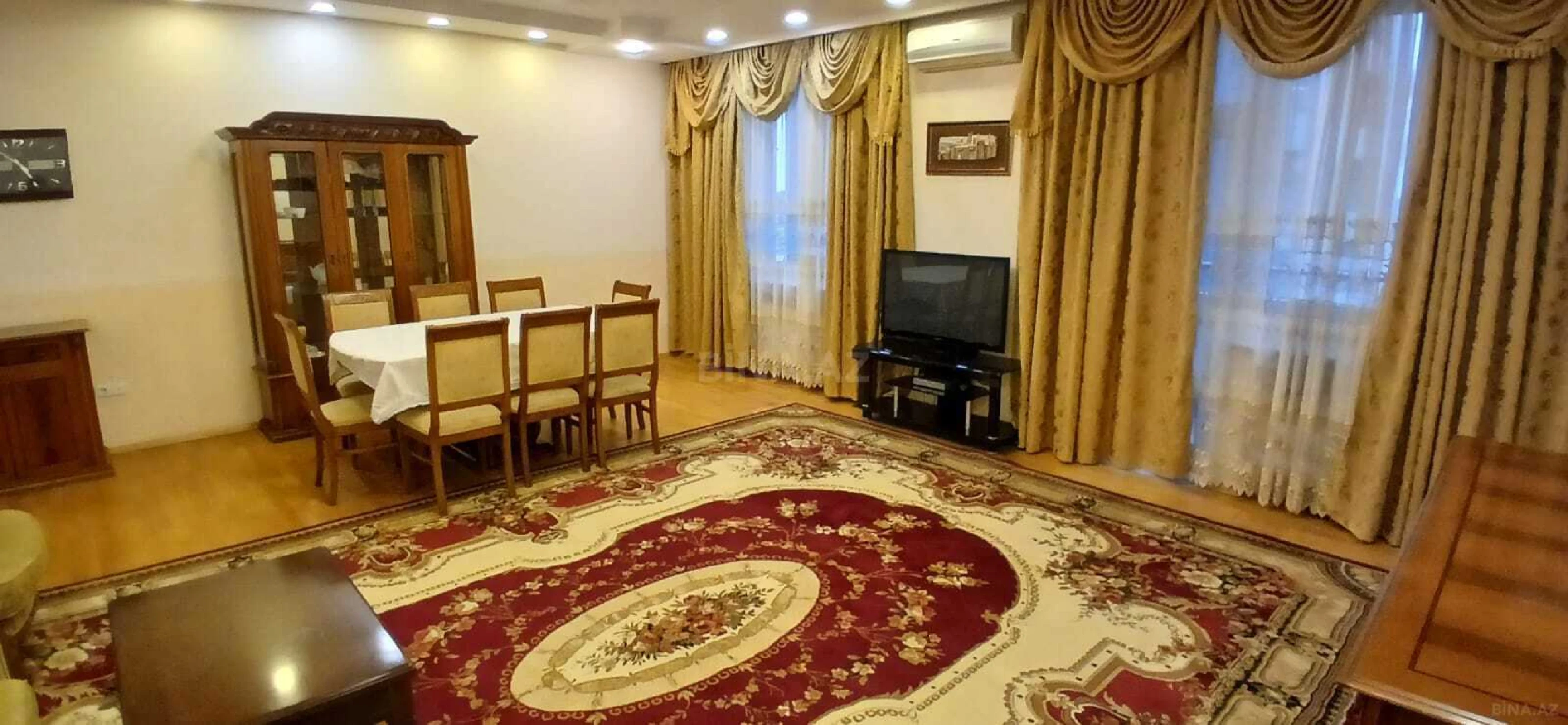 Kirayə verilir 3 otaqlı mənzil 140 m²