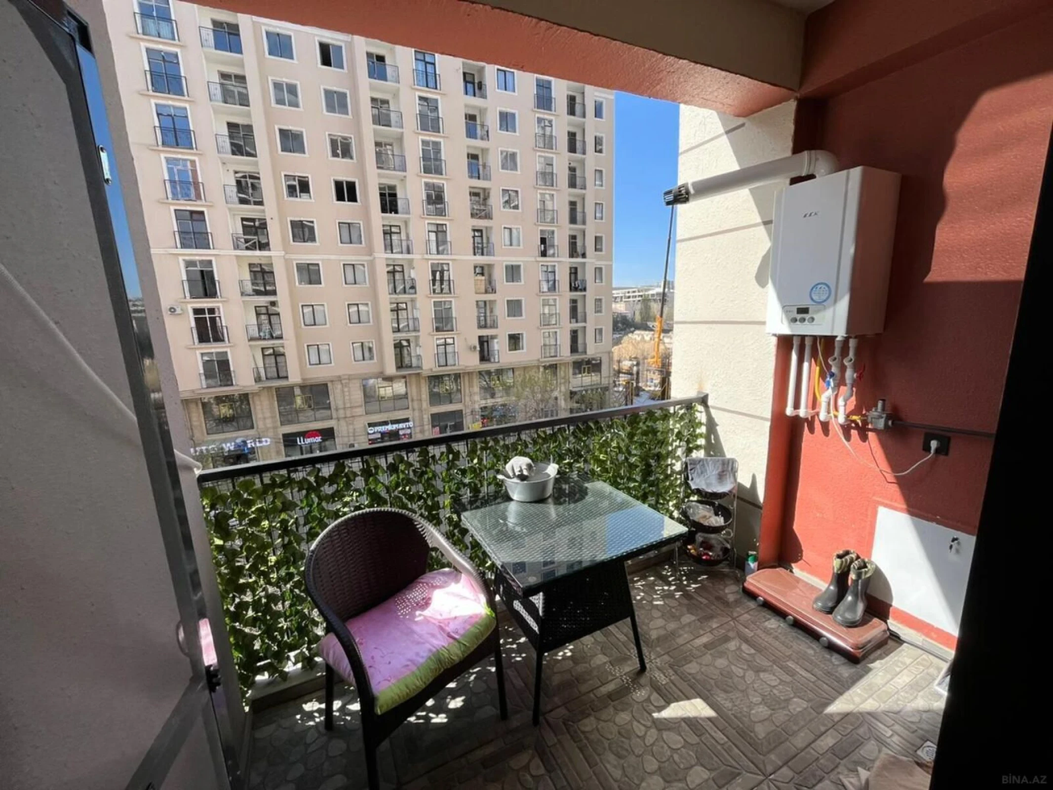 Kirayə verilir 3 otaqlı mənzil 118 m²