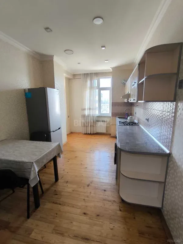 Satılır 3 otaqlı mənzil 110 m²