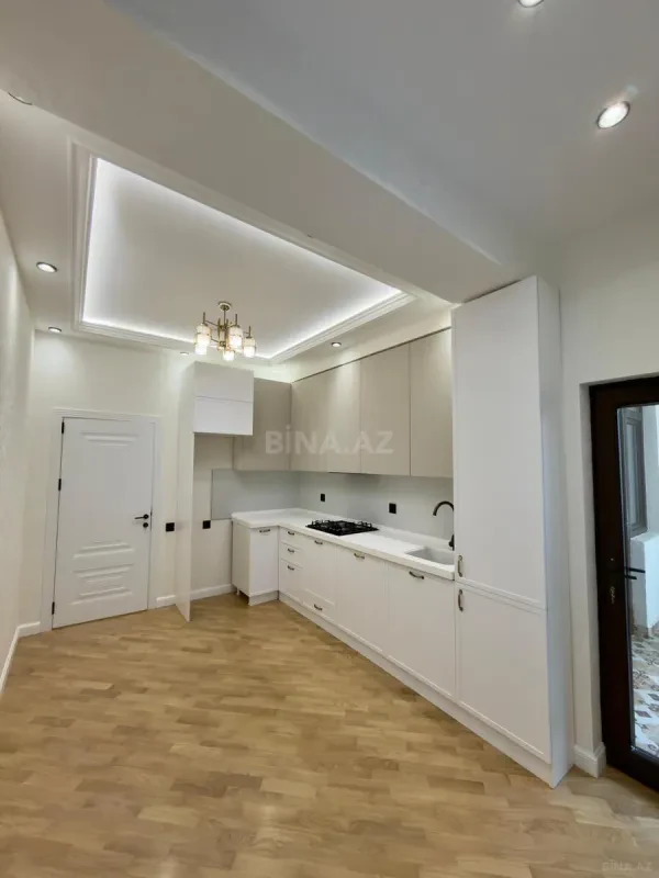 Satılır 3 otaqlı mənzil 110 m²