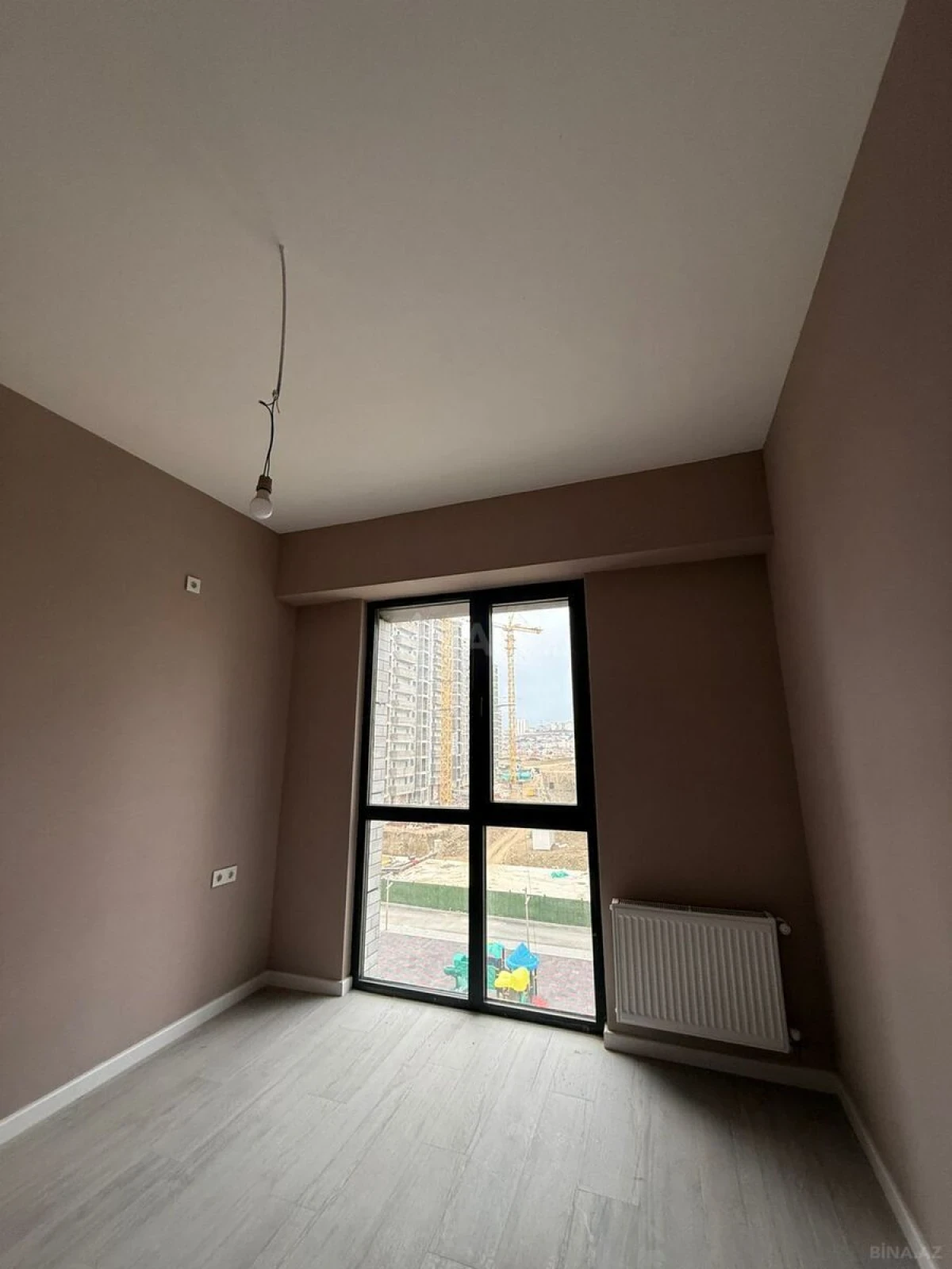 Satılır 3 otaqlı mənzil 83 m²