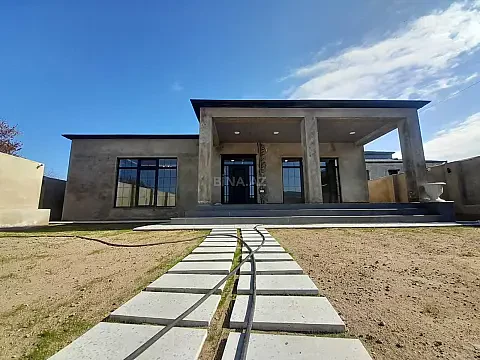 Satılır 5 otaqlı həyət evi 230 m² — Bakı, Mərdəkan 5 otaq 230.00 m²