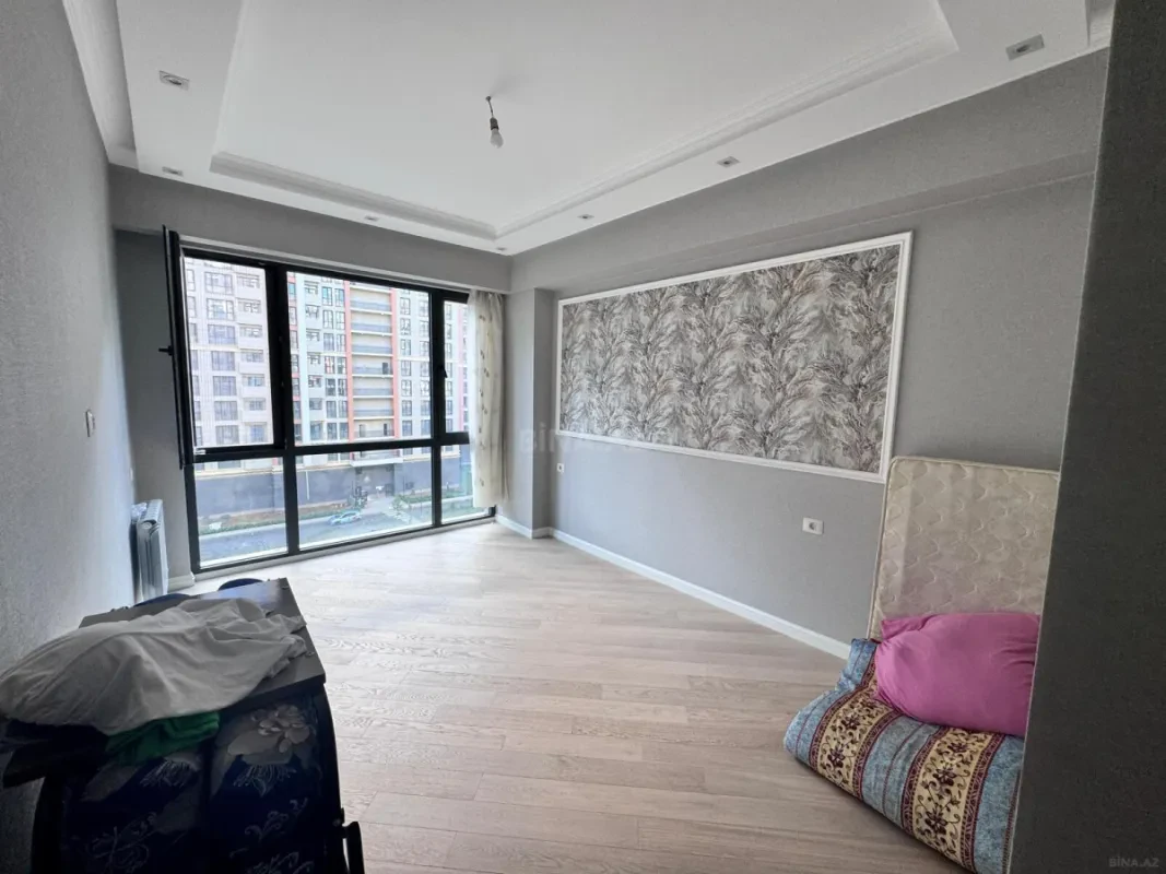 Satılır 3 otaqlı mənzil 96 m²