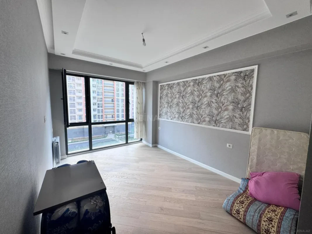 Satılır 3 otaqlı mənzil 96 m²