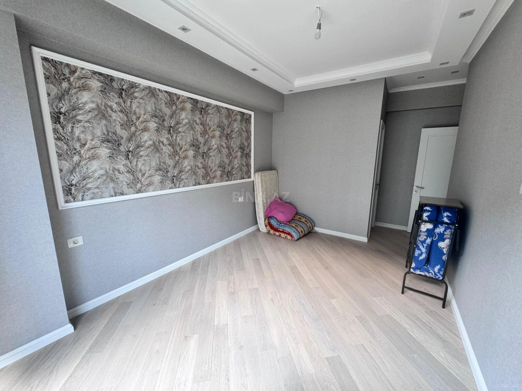 Satılır 3 otaqlı mənzil 96 m²