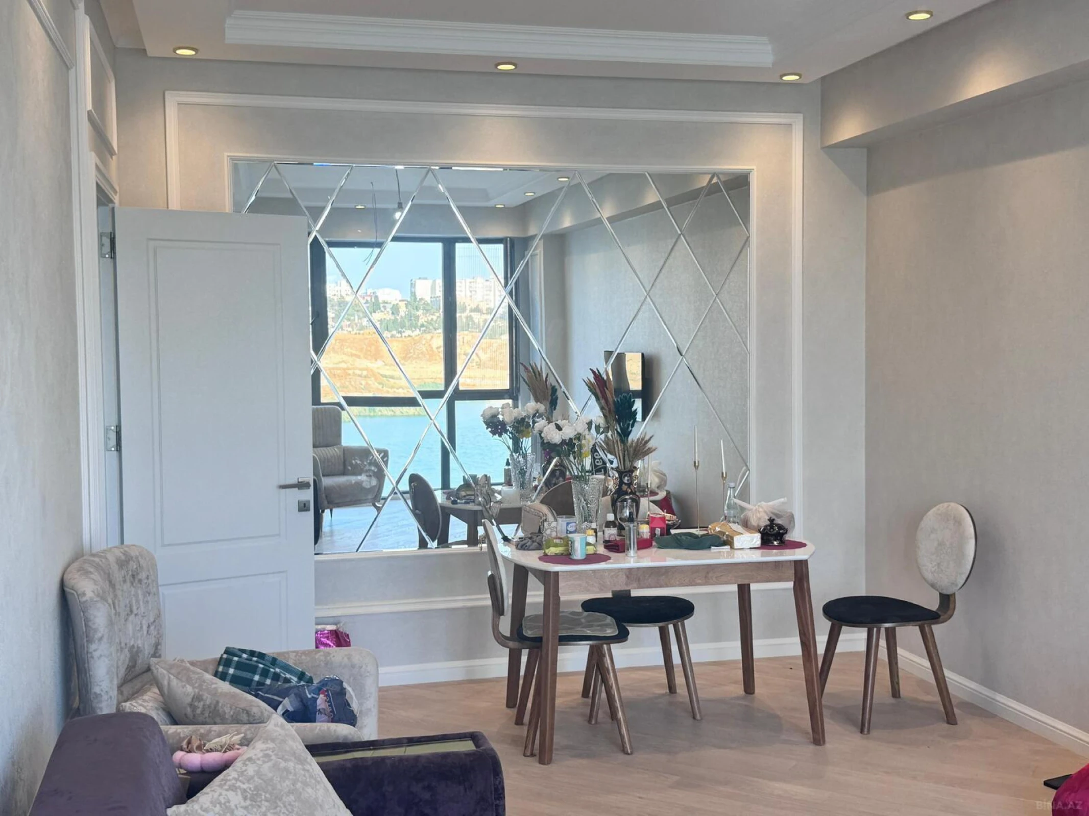 Satılır 3 otaqlı mənzil 96 m²