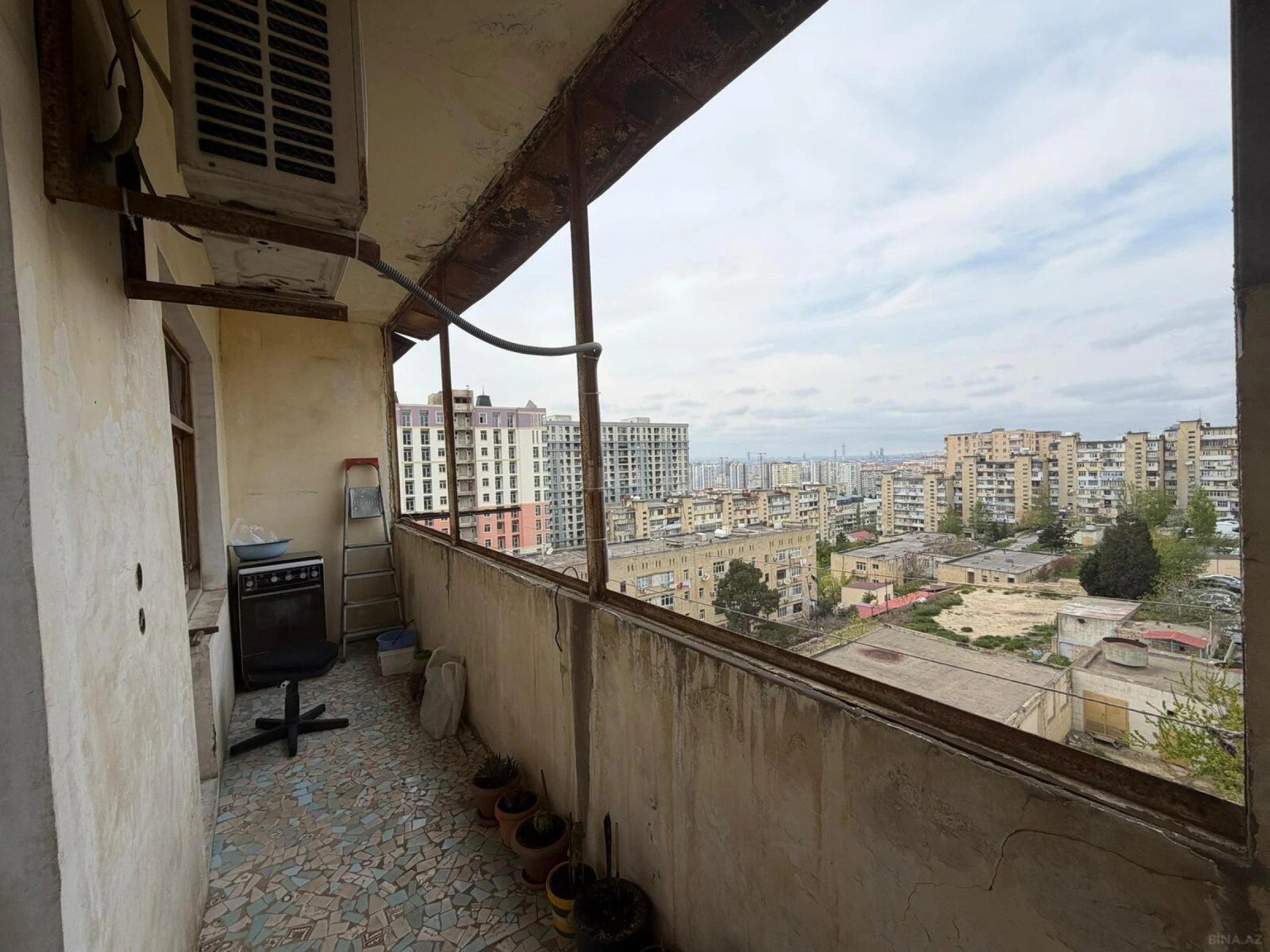 Satılır 2 otaqlı mənzil 55 m²