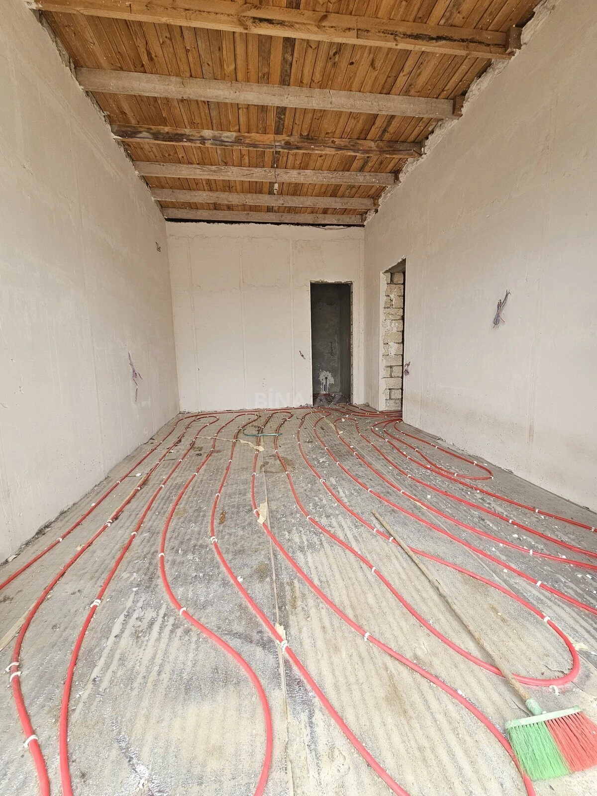 Satılır 4 otaqlı həyət evi 150 m²
