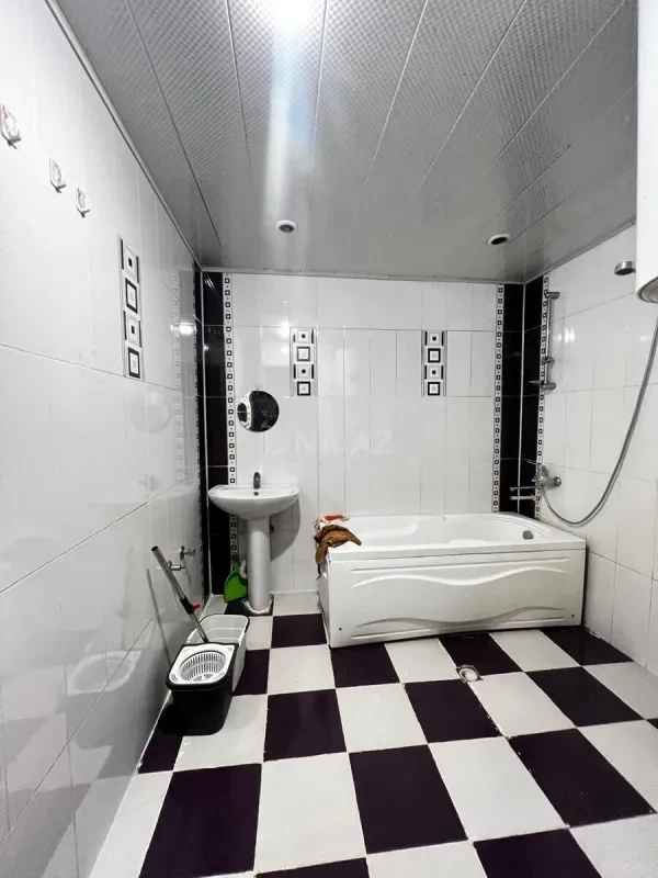 Kirayə verilir 2 otaqlı mənzil 70 m²