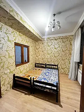 Kirayə verilir 2 otaqlı mənzil 70 m²