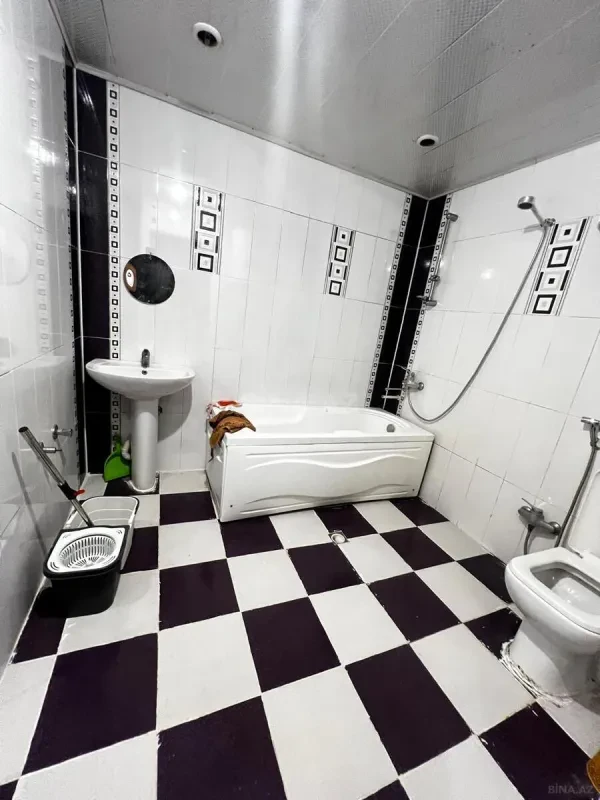 Kirayə verilir 2 otaqlı mənzil 70 m²