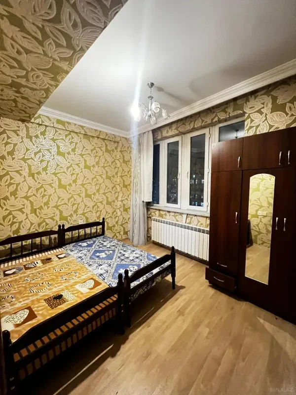Kirayə verilir 2 otaqlı mənzil 70 m²