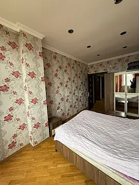 Kirayə verilir 3 otaqlı mənzil 100 m²