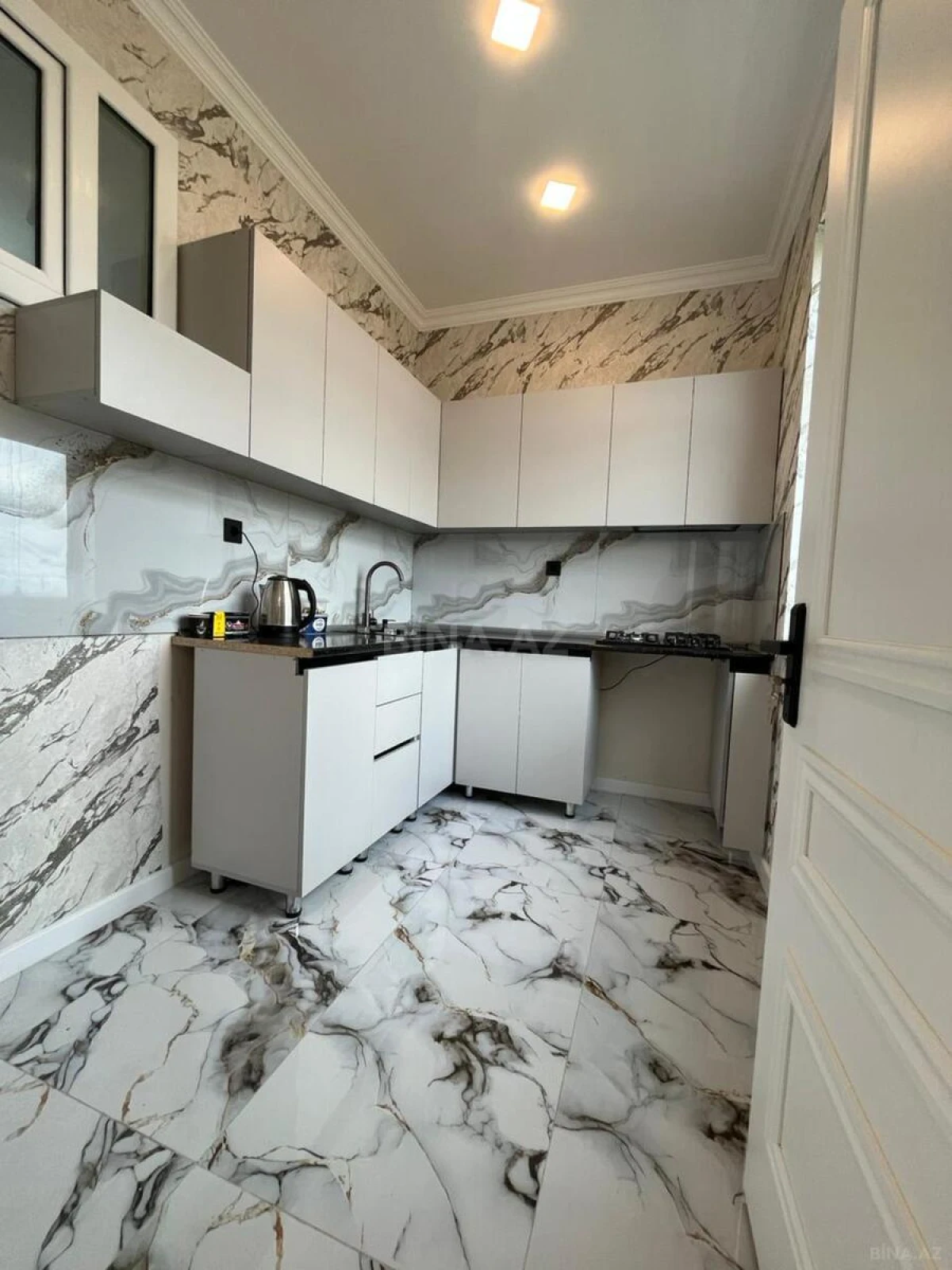 Satılır 2 otaqlı mənzil 54 m²