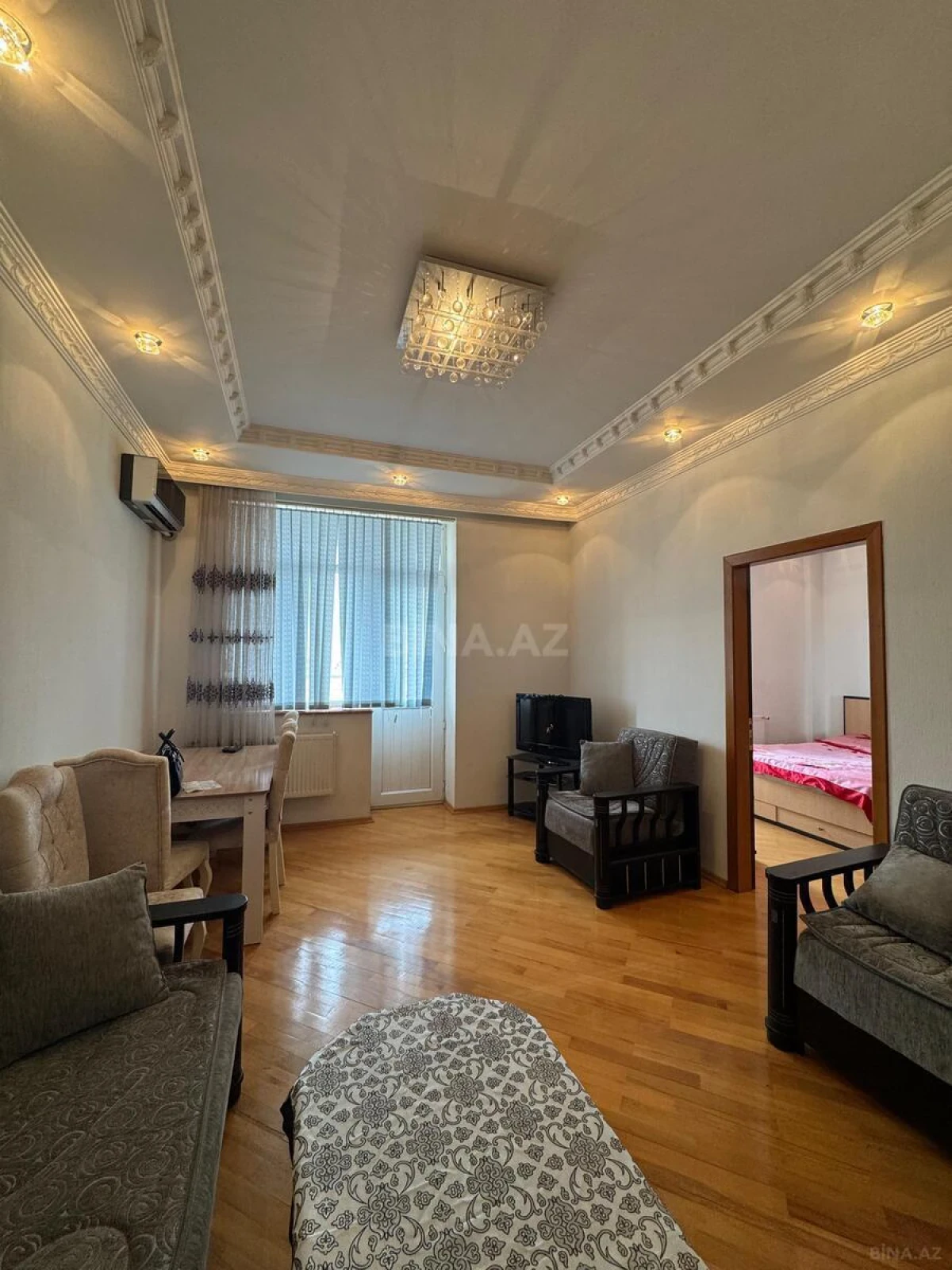 Kirayə verilir 2 otaqlı mənzil 70 m²