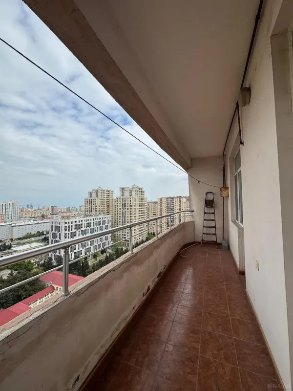 Kirayə verilir 2 otaqlı mənzil 70 m²