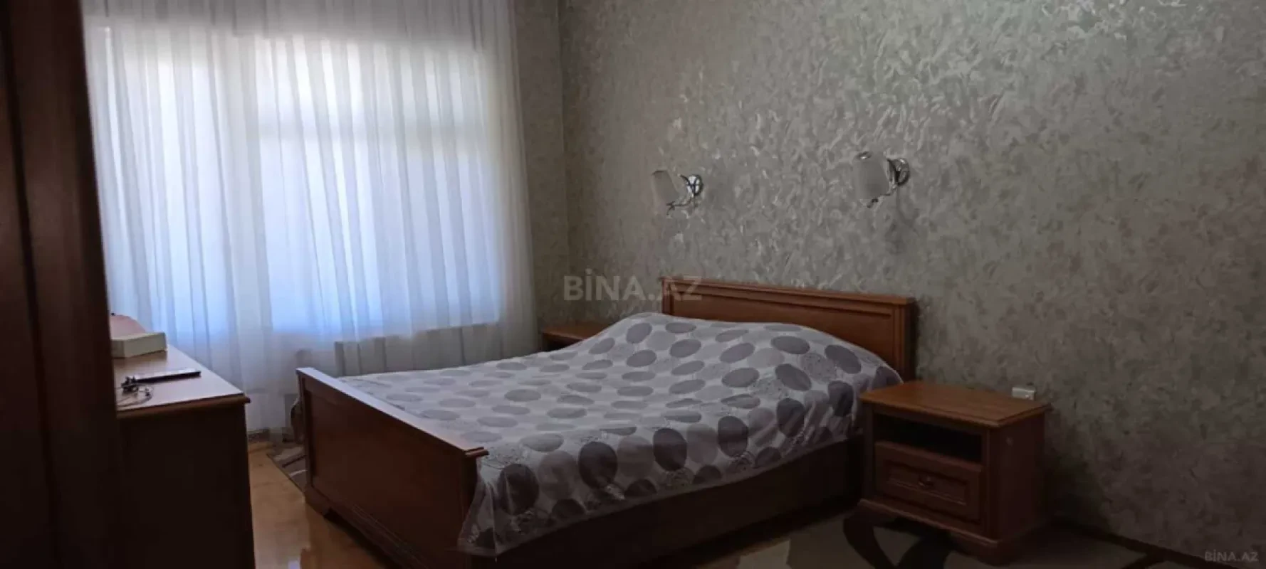 Satılır 4 otaqlı mənzil 110 m²