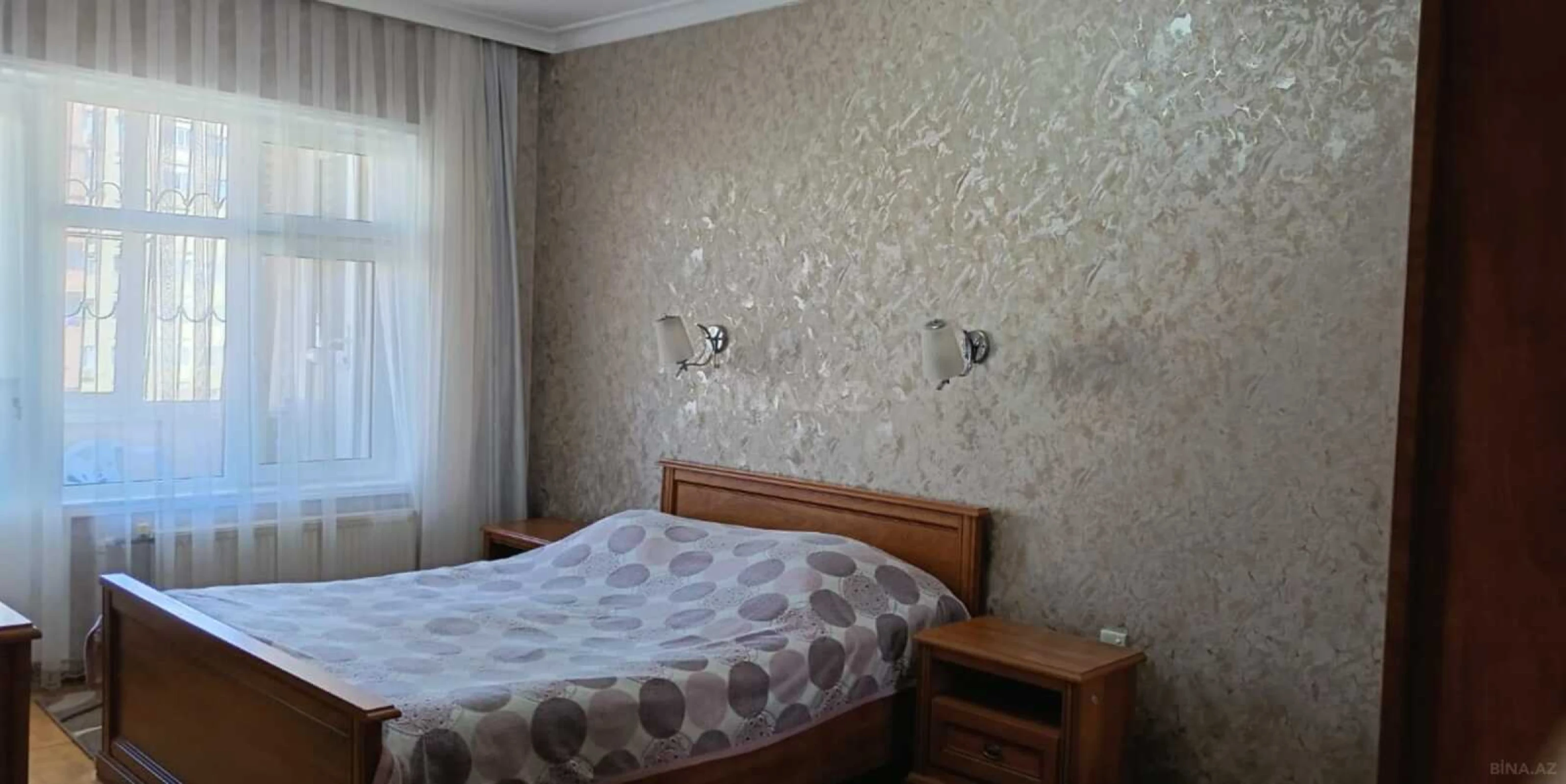 Satılır 4 otaqlı mənzil 110 m²