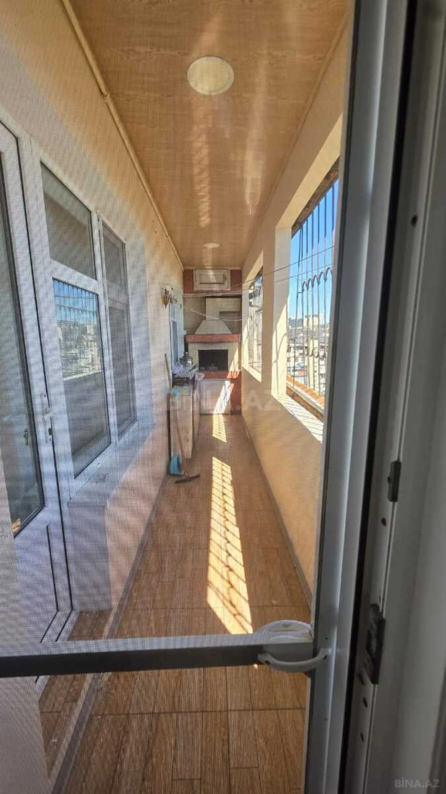 Satılır 4 otaqlı mənzil 110 m²